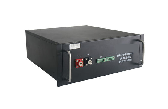 Lifepo4 48V 100AH ​​ระบบพลังงานแสงอาทิตย์แบบติดตั้งบนชั้นวางสำหรับเสาโทรคมนาคม