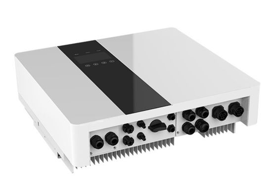Ip65 5kw ไฮบริดอินเวอร์เตอร์พลังงานแสงอาทิตย์ระบบพลังงานแสงอาทิตย์ Mppt เฟสเดียวอเมริกาเหนือ