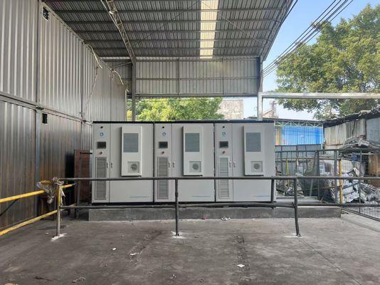 LiFePo4 แบตเตอรี่ 100Ah BESS ระบบเก็บพลังงานของแบตเตอรี่และการออกพลังงานที่มั่นคง