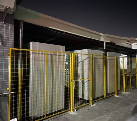 AC400V เครือข่ายความแรงกดดัน BESS เทคโนโลยีแบตเตอรี่ลิทธิียมไอออนด้วย HVAC ใช่และอินเตอร์เฟซการสื่อสาร Ethernet